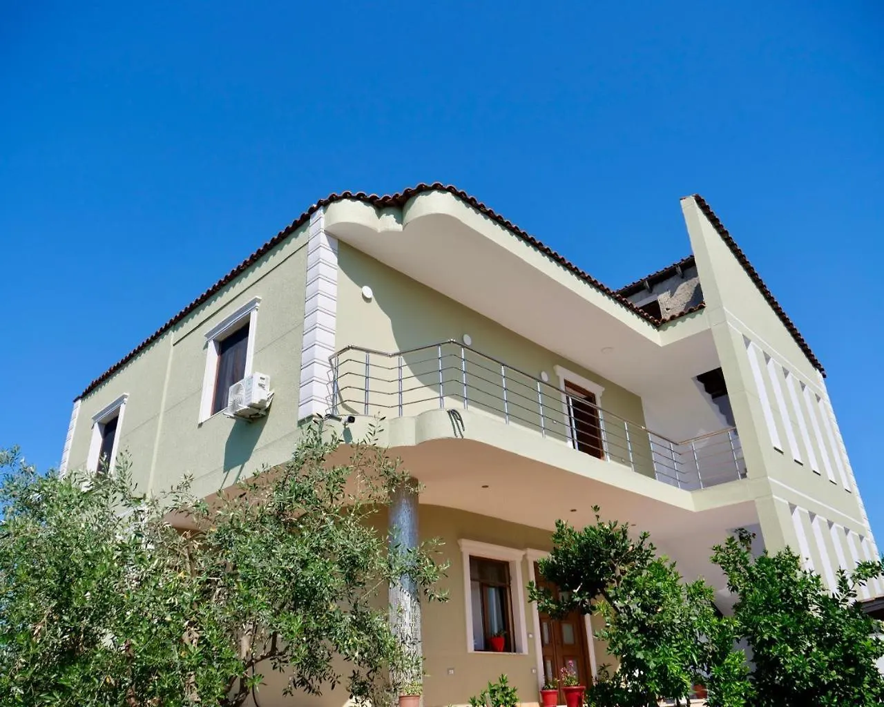 Sweet Spot For Couples Bed & Breakfast Kamez Arnavutluk